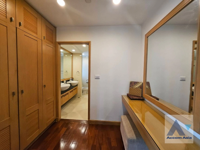 26  3 br Apartment For Rent in Sukhumvit ,Bangkok BTS Phrom Phong at High-quality facility AA40961