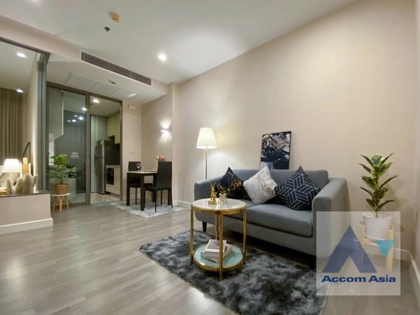  1 Bedroom  Condominium For Rent & Sale in Charoennakorn, Bangkok  near BTS Wongwian Yai (AA40966)