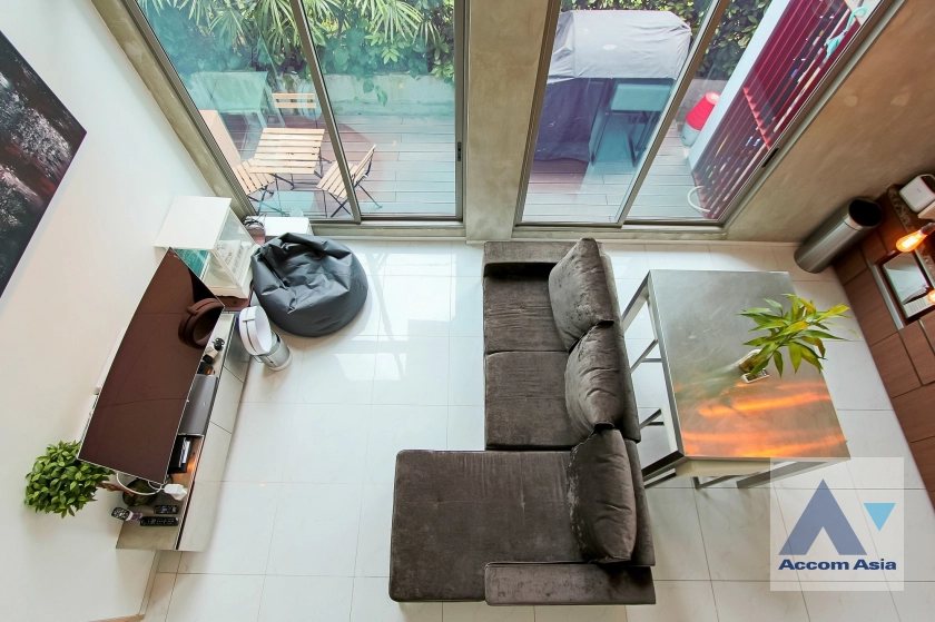 Duplex Condo |  2 Bedrooms  Condominium For Sale in Sukhumvit, Bangkok  near BTS Phrom Phong (AA40967)