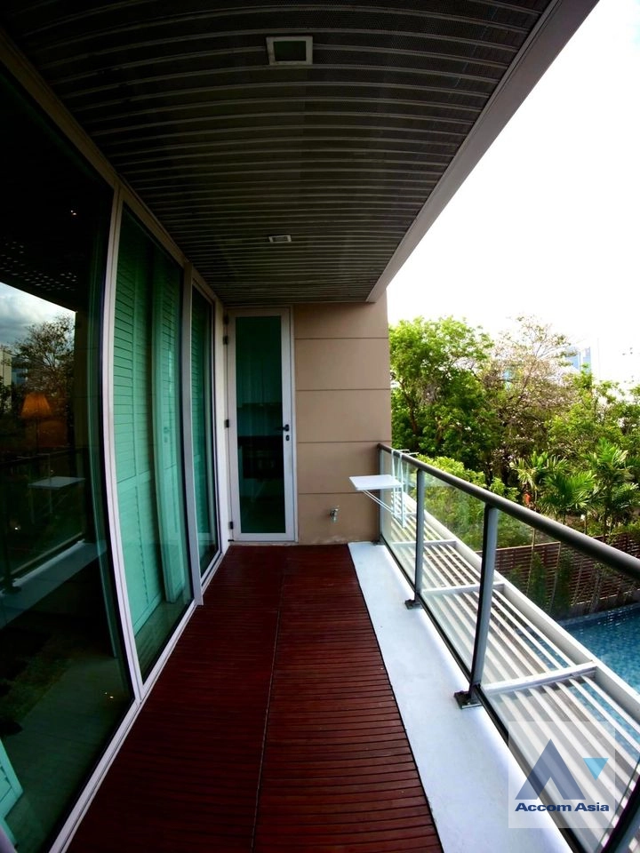 8  2 br Condominium For Rent in Sathorn ,Bangkok BRT Thanon Chan at The Lofts Yennakart AA40971