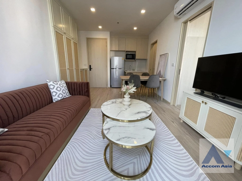  1 Bedroom  Condominium For Rent in Sukhumvit, Bangkok  near BTS Phrom Phong (AA40972)