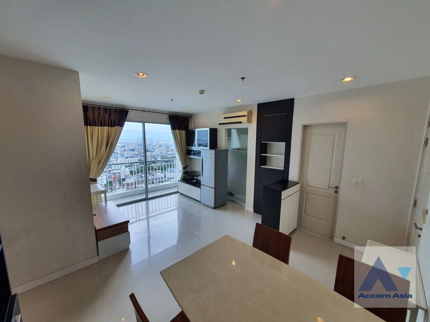  2  2 br Condominium For Rent in Charoennakorn ,Bangkok BTS Krung Thon Buri at Q House Condo Sathon AA40980