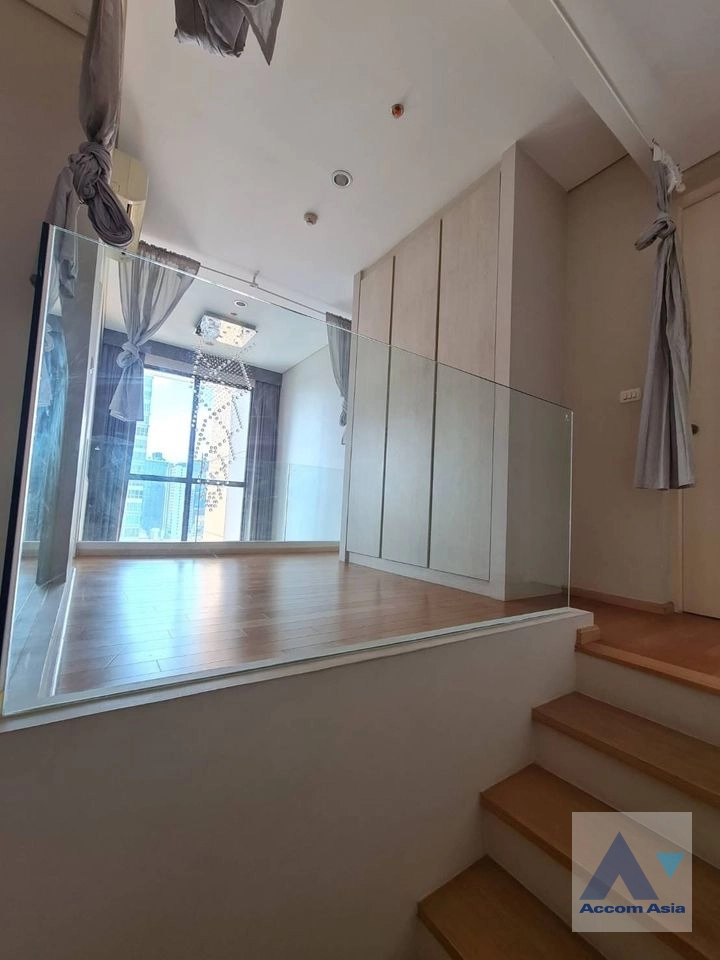 7  1 br Condominium For Sale in Phaholyothin ,Bangkok MRT Phetchaburi - ARL Makkasan at Villa Asoke AA40987