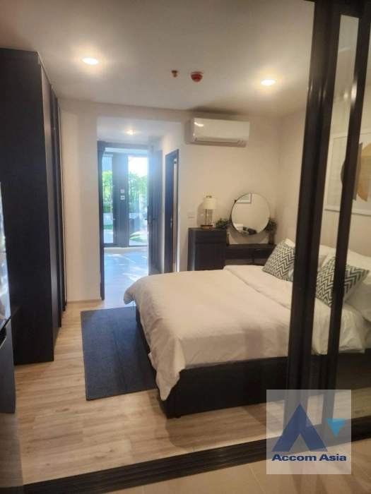  1 Bedroom  Condominium For Rent & Sale in Ratchadapisek, Bangkok  near MRT Sutthisan (AA40989)