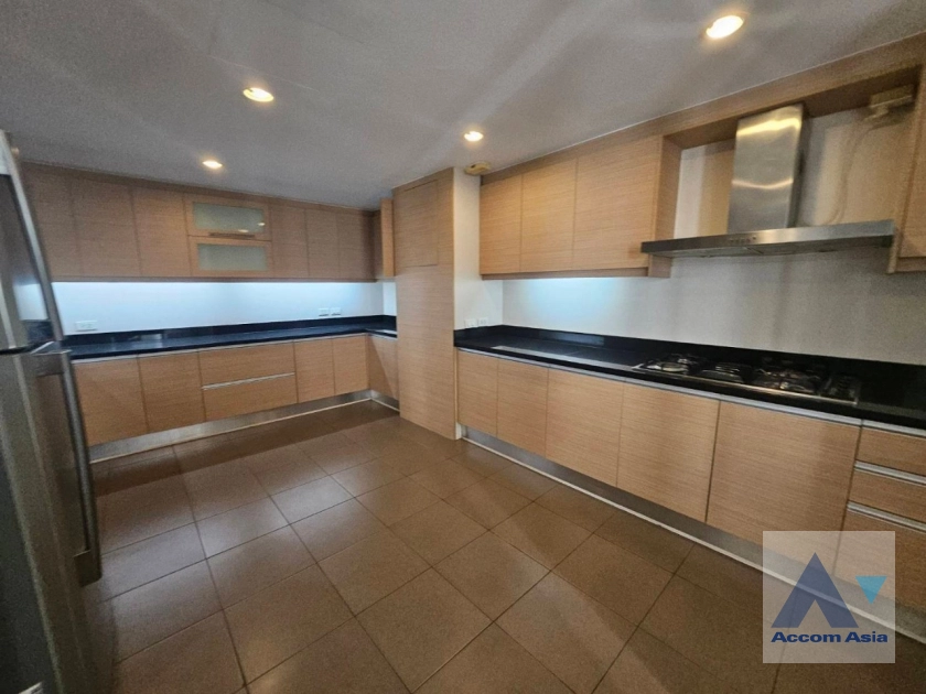 12  3 br Apartment For Rent in Sukhumvit ,Bangkok BTS Phrom Phong at Family Size Desirable AA40990