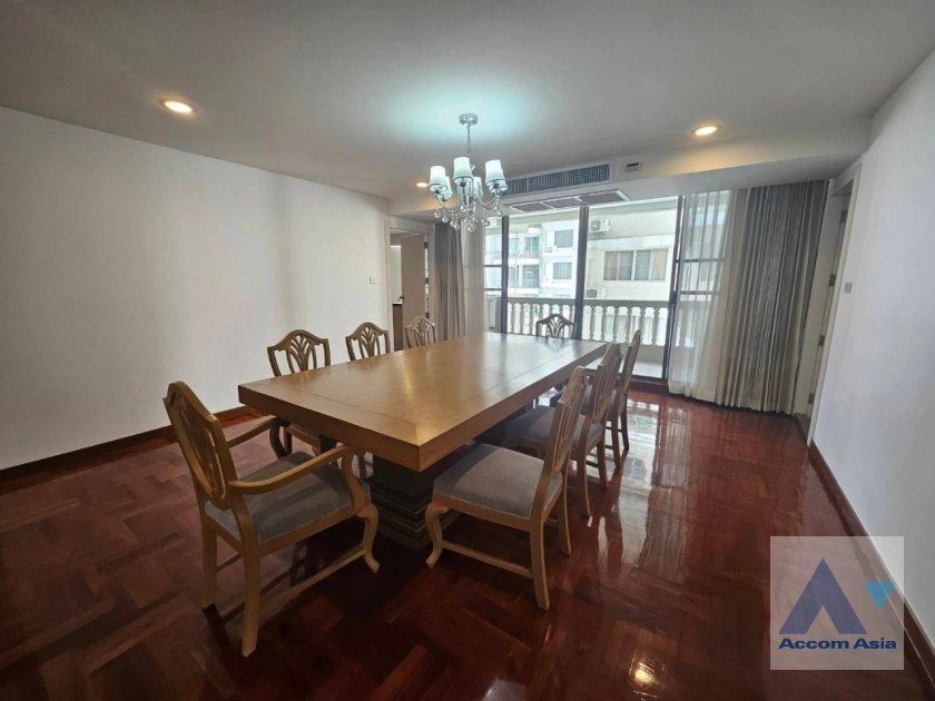 8  3 br Apartment For Rent in Sukhumvit ,Bangkok BTS Phrom Phong at Family Size Desirable AA40990