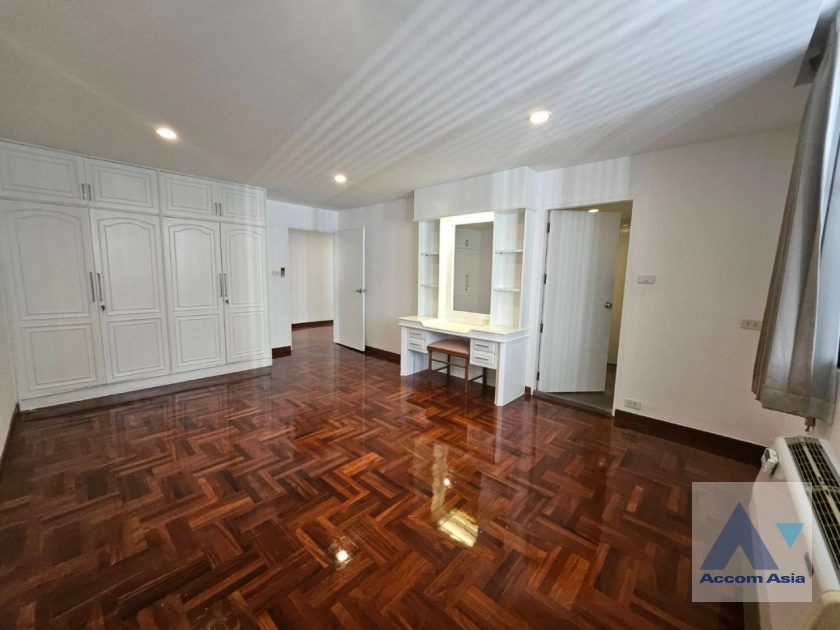 23  3 br Apartment For Rent in Sukhumvit ,Bangkok BTS Phrom Phong at Family Size Desirable AA40990