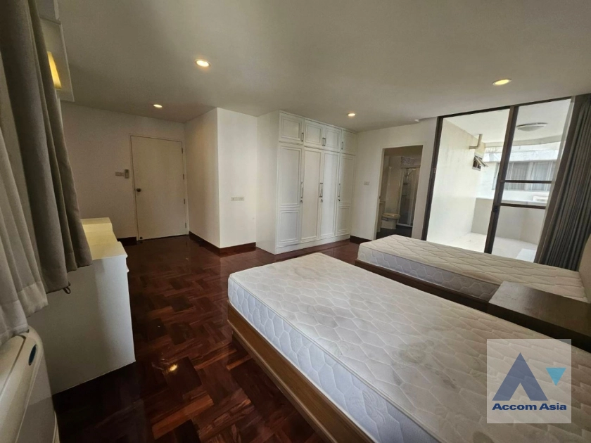 20  3 br Apartment For Rent in Sukhumvit ,Bangkok BTS Phrom Phong at Family Size Desirable AA40990