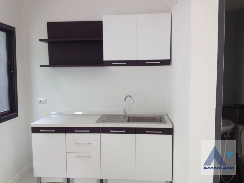  1  3 br Townhouse for rent and sale in ratchadapisek ,Bangkok  AA40994