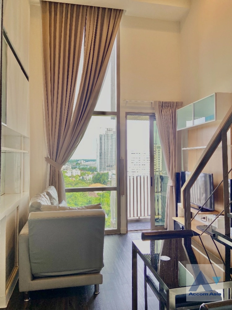  1 Bedroom  Condominium For Rent in Sukhumvit, Bangkok  near BTS Thong Lo (AA41011)