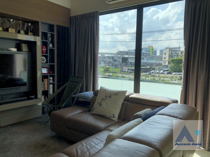 4  4 br House For Sale in pattanakarn ,Bangkok  AA41012