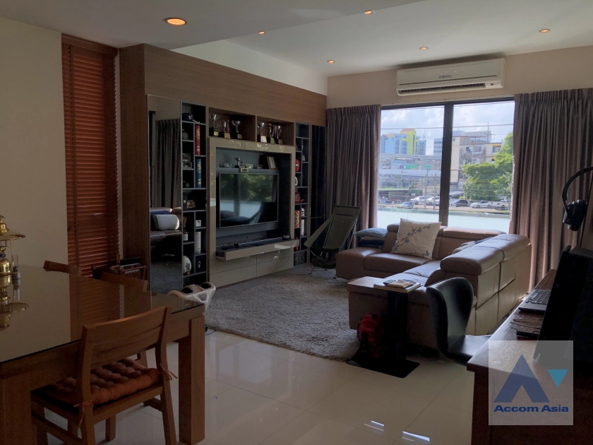  1  4 br House For Sale in pattanakarn ,Bangkok  AA41012