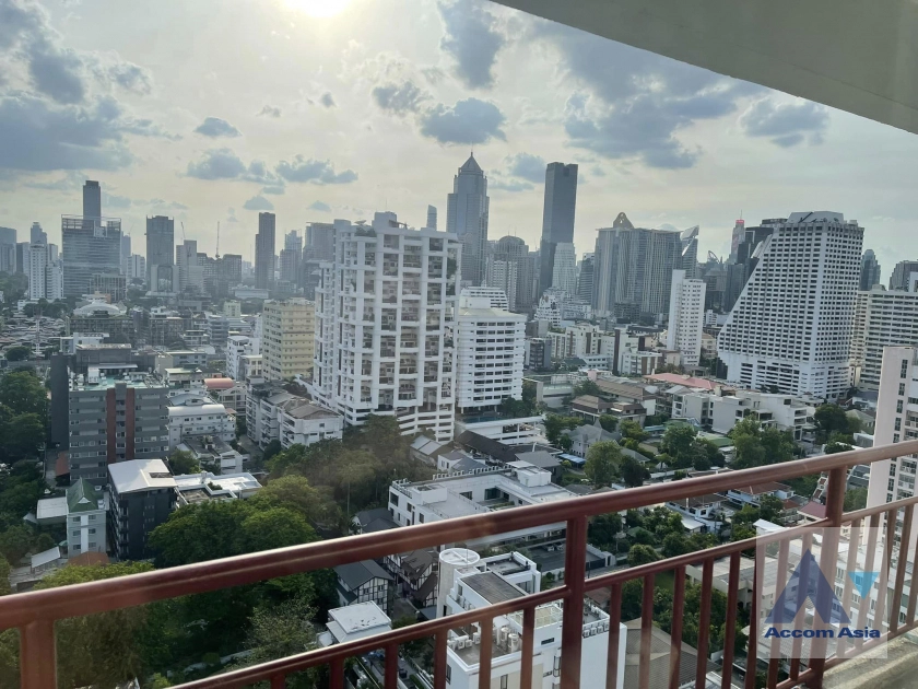 13  2 br Condominium For Rent in Sukhumvit ,Bangkok BTS Nana at Lake Green AA41022