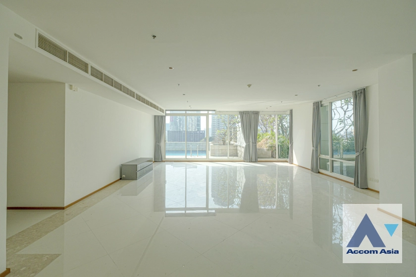 Private Swimming Pool |  3 Bedrooms  Condominium For Rent in Sathorn, Bangkok  near BTS Chong Nonsi - BRT Sathorn (AA41025)