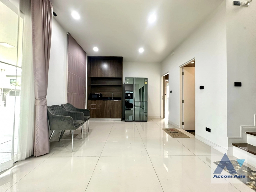 5  3 br House For Sale in Petchkasem ,Bangkok  at Burasiri Rama 2 AA41037