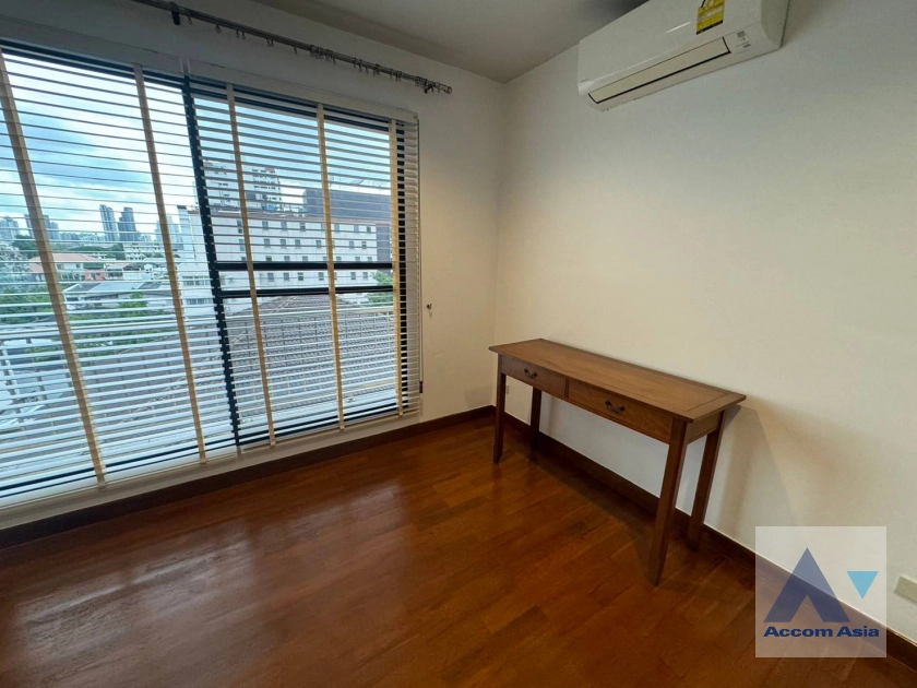 9  3 br Apartment For Rent in Sathorn ,Bangkok BTS Sala Daeng - MRT Lumphini at Secluded Ambiance AA41039