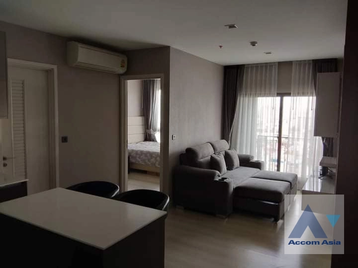  2 Bedrooms  Condominium For Rent & Sale in Phaholyothin, Bangkok  near BTS Saphan-Kwai (AA41043)