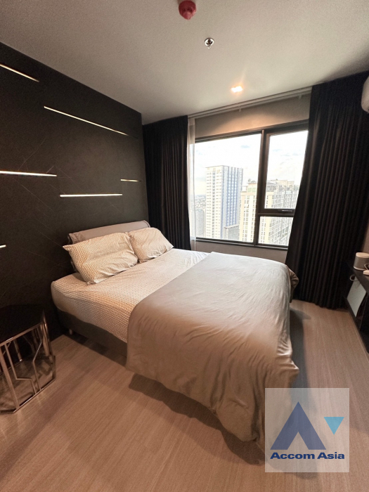  1 Bedroom  Condominium For Sale in Phaholyothin, Bangkok  near BTS Mo-Chit (AA41047)