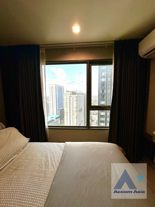  1 Bedroom  Condominium For Sale in Phaholyothin, Bangkok  near BTS Mo-Chit (AA41047)