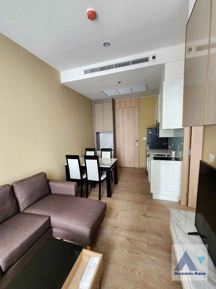  1 Bedroom  Condominium For Rent in Sukhumvit, Bangkok  near BTS Asok - MRT Sukhumvit (AA41048)