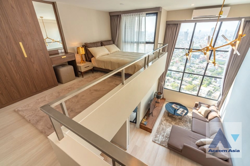 Duplex Condo |  1 Bedroom  Condominium For Rent in Sathorn, Bangkok  near BTS Chong Nonsi (AA41051)