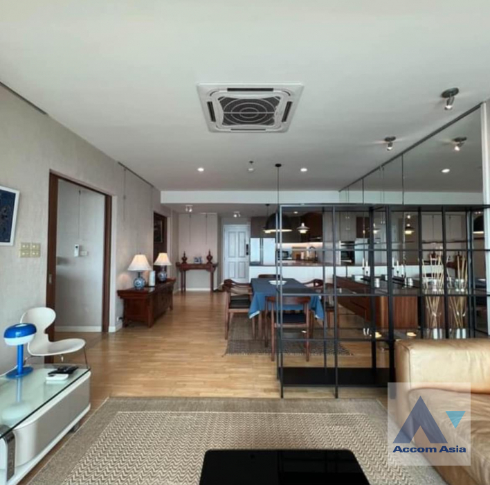  2 Bedrooms  Condominium For Rent in Charoennakorn, Bangkok  near BTS Krung Thon Buri (AA41057)