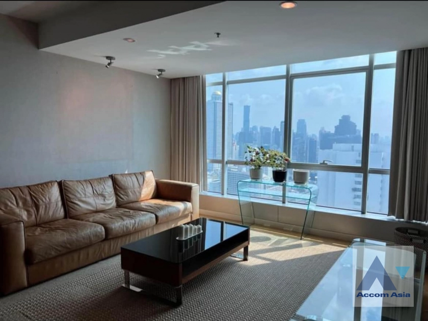  Baan Sathorn Chaophraya Condominium  2 Bedroom for Rent BTS Krung Thon Buri in Charoennakorn Bangkok