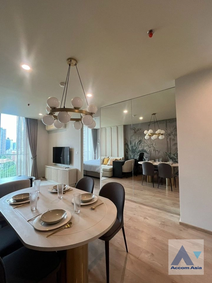  2 Bedrooms  Condominium For Rent in Sukhumvit, Bangkok  near BTS Asok - MRT Sukhumvit (AA41058)