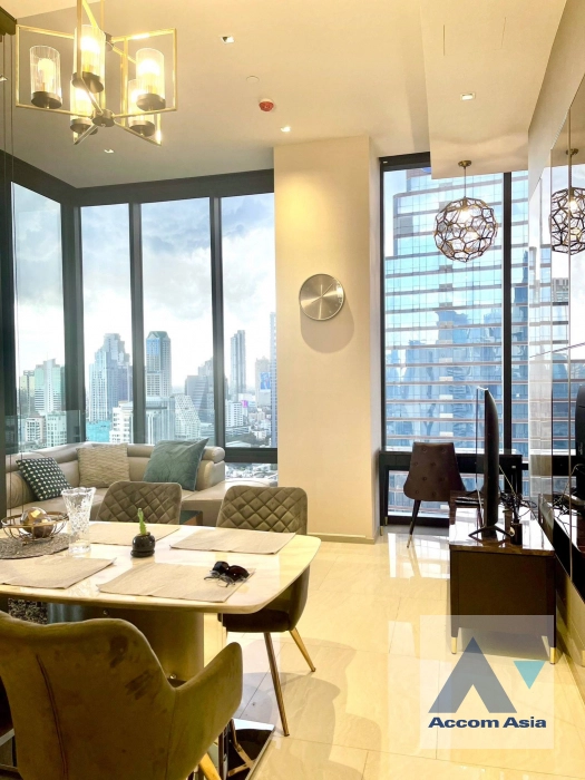  2 Bedrooms  Condominium For Rent in Silom, Bangkok  near BTS Chong Nonsi (AA41060)