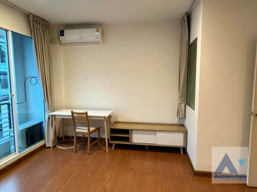 16  3 br Townhouse For Rent in Petchkasem ,Bangkok  at Baan Klang Muang Sathorn-Taksin 2 AA41067