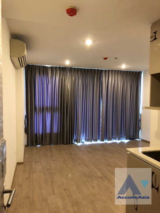  2  2 br Condominium For Sale in Silom ,Bangkok MRT Sam Yan at Ideo Q Chula Samyan AA41074