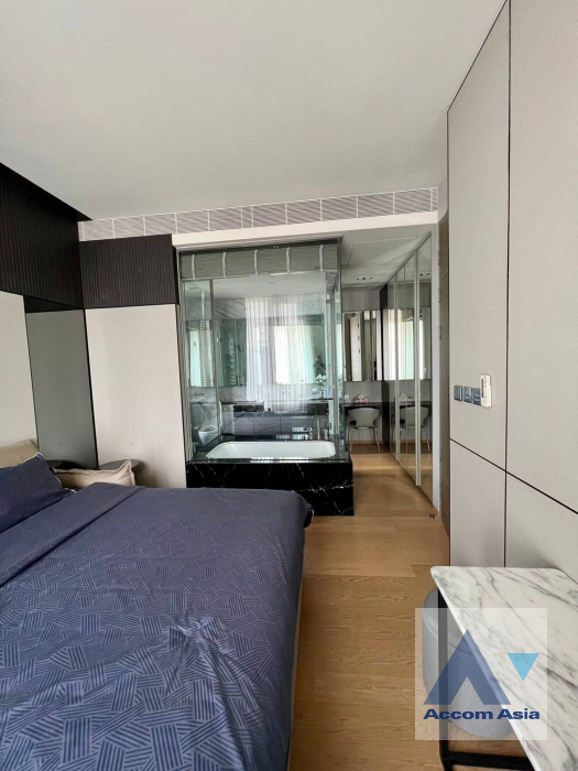 5  1 br Condominium For Rent in Silom ,Bangkok MRT Lumphini at Saladaeng One AA41080