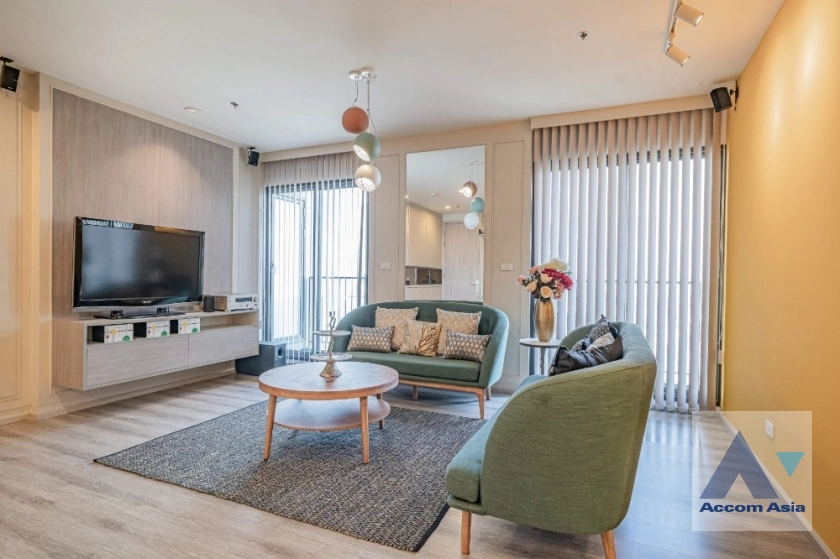  2 Bedrooms  Condominium For Rent in Phaholyothin, Bangkok  near BTS Ari (AA41082)