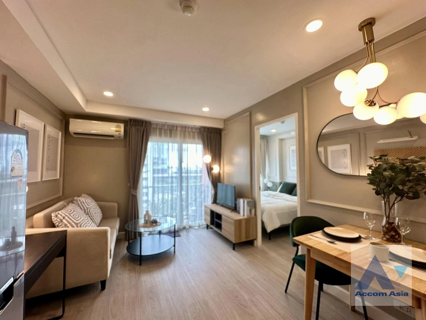  1 Bedroom  Condominium For Sale in Charoennakorn, Bangkok  (AA41099)