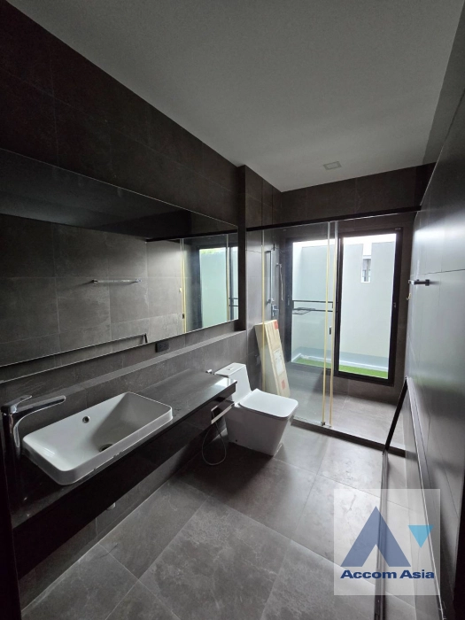  1  3 br Townhouse For Rent in Bangna ,Bangkok  at Vive Bangna km.7 AA41101