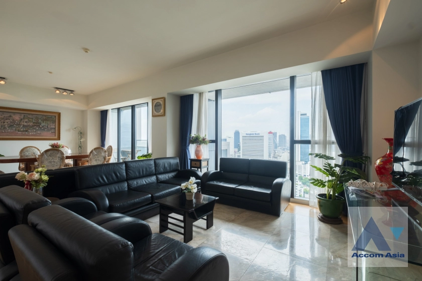  3 Bedrooms  Condominium For Rent & Sale in Sathorn, Bangkok  near BTS Chong Nonsi - MRT Lumphini (AA41107)