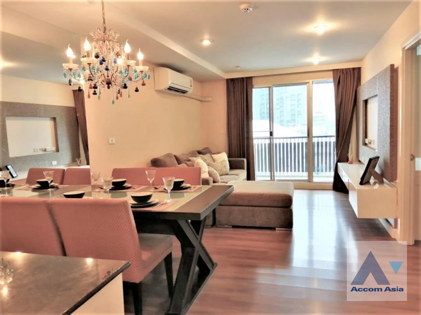  2 Bedrooms  Condominium For Rent in Phaholyothin, Bangkok  near BTS Ari (AA41109)