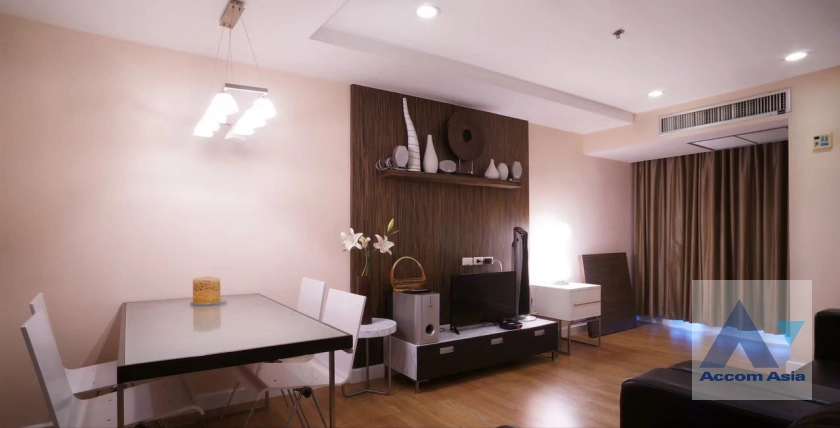  1 Bedroom  Condominium For Sale in Sukhumvit, Bangkok  near BTS Nana (AA41115)