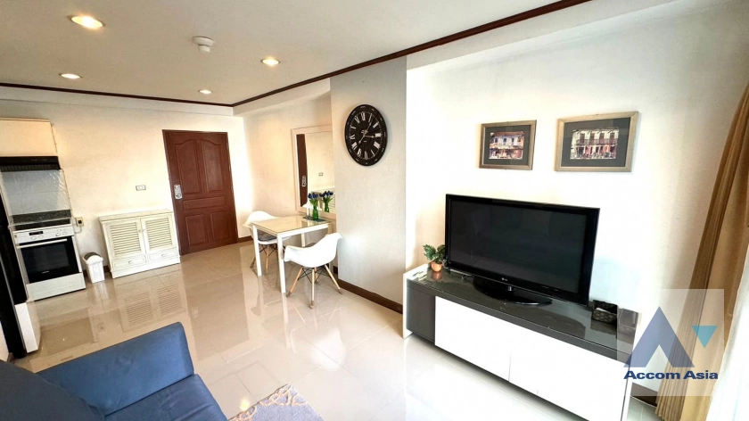  1 Bedroom  Condominium For Rent in Sukhumvit, Bangkok  near BTS Nana (AA41123)