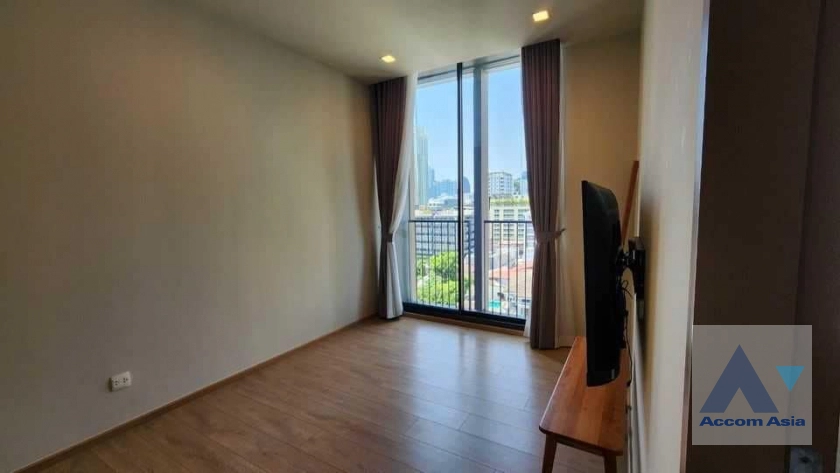  1 Bedroom  Condominium For Rent in Sukhumvit, Bangkok  near BTS Phrom Phong (AA41133)