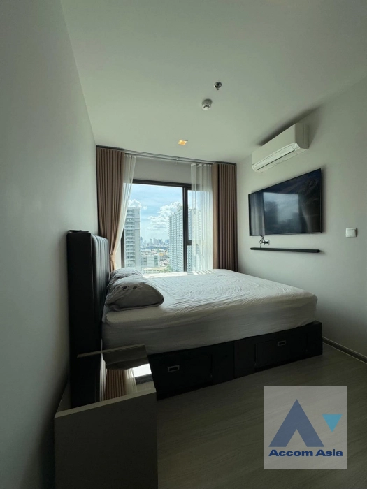  2 Bedrooms  Condominium For Sale in Phaholyothin, Bangkok  near MRT Rama 9 (AA41137)