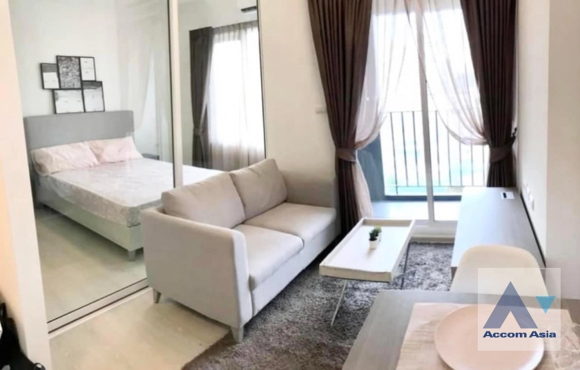  1 Bedroom  Condominium For Sale in Ratchadapisek, Bangkok  near MRT Huai Khwang (AA41141)