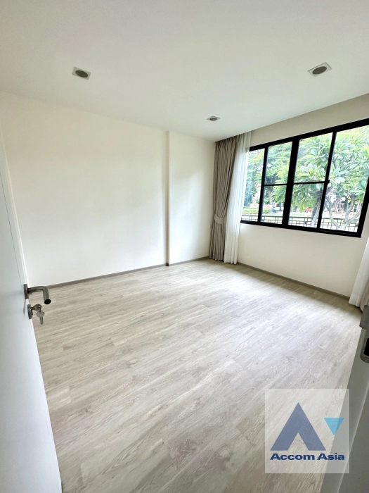 16  4 br House For Sale in Petchkasem ,Bangkok  at Nantawan Sathorn Ratchaphruk AA41148