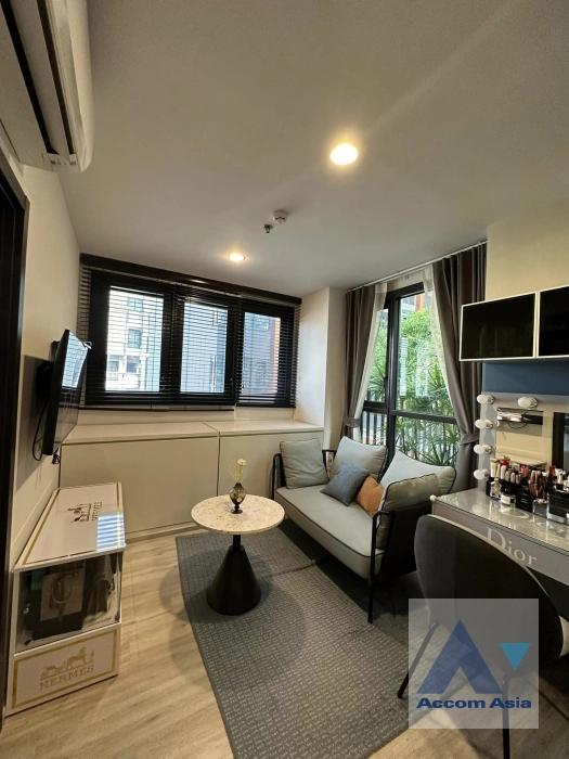  2  1 br Condominium For Sale in Ratchadapisek ,Bangkok MRT Sutthisan at XT Huaikhwang  AA41150