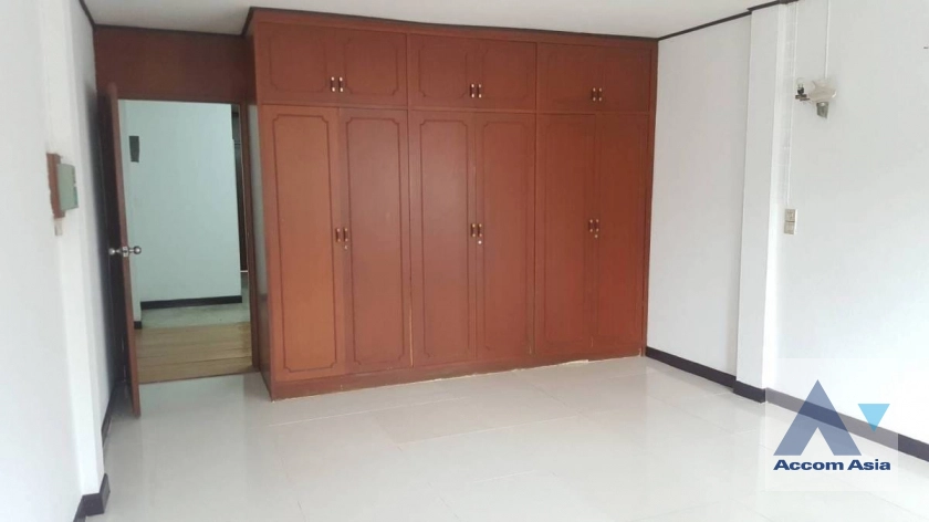 8  4 br Townhouse For Rent in ratchadapisek ,Bangkok MRT Thailand Cultural Center AA41151