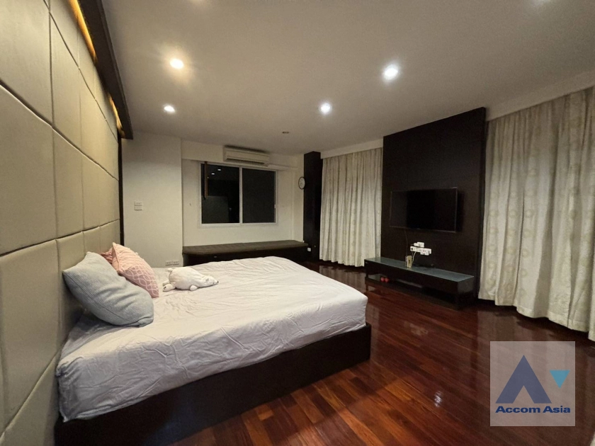 8  3 br House For Rent in Ratchadapisek ,Bangkok  at Baan Ladprao AA41154