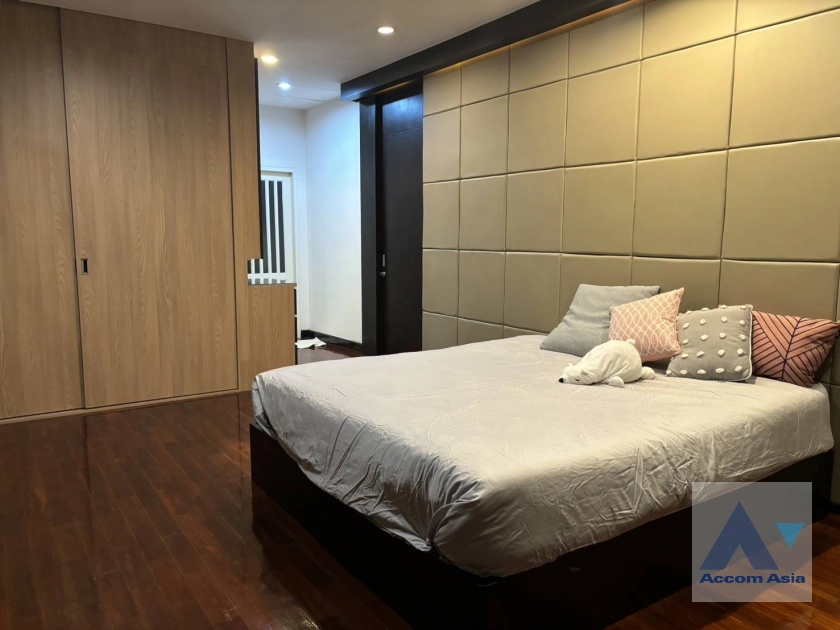 7  3 br House For Rent in Ratchadapisek ,Bangkok  at Baan Ladprao AA41154