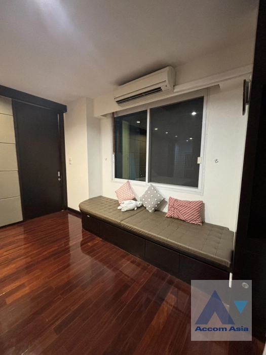  1  3 br House For Rent in Ratchadapisek ,Bangkok  at Baan Ladprao AA41154