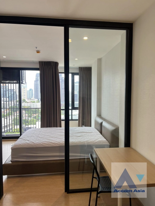 Pet friendly |  1 Bedroom  Condominium For Rent in Sukhumvit, Bangkok  near BTS Ekkamai (AA41160)