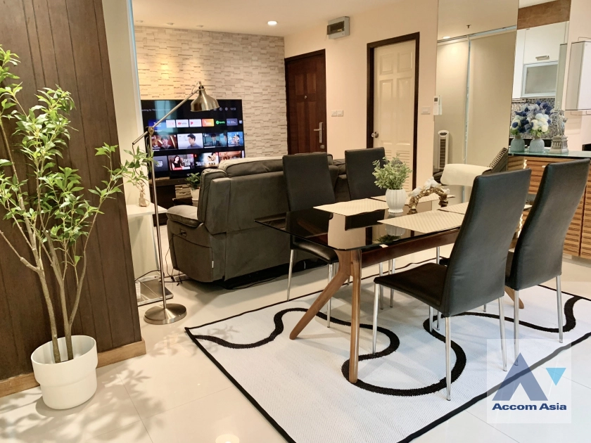 Corner Unit |  2 Bedrooms  Condominium For Rent & Sale in Sukhumvit, Bangkok  near MRT Phetchaburi (AA41163)